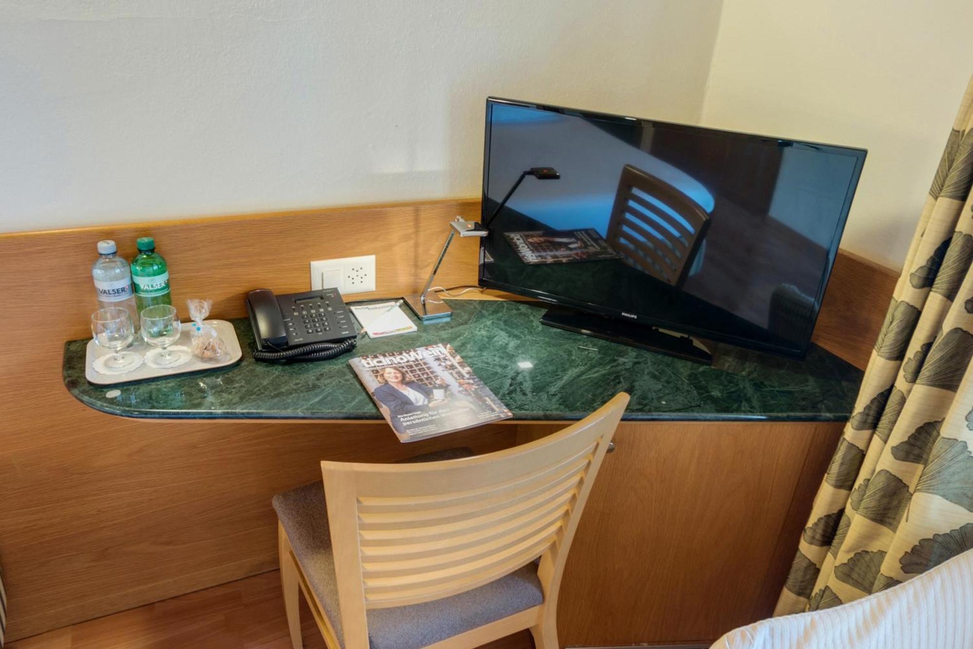 Bellavista Swiss Quality Hotel Gambarogno エクステリア 写真