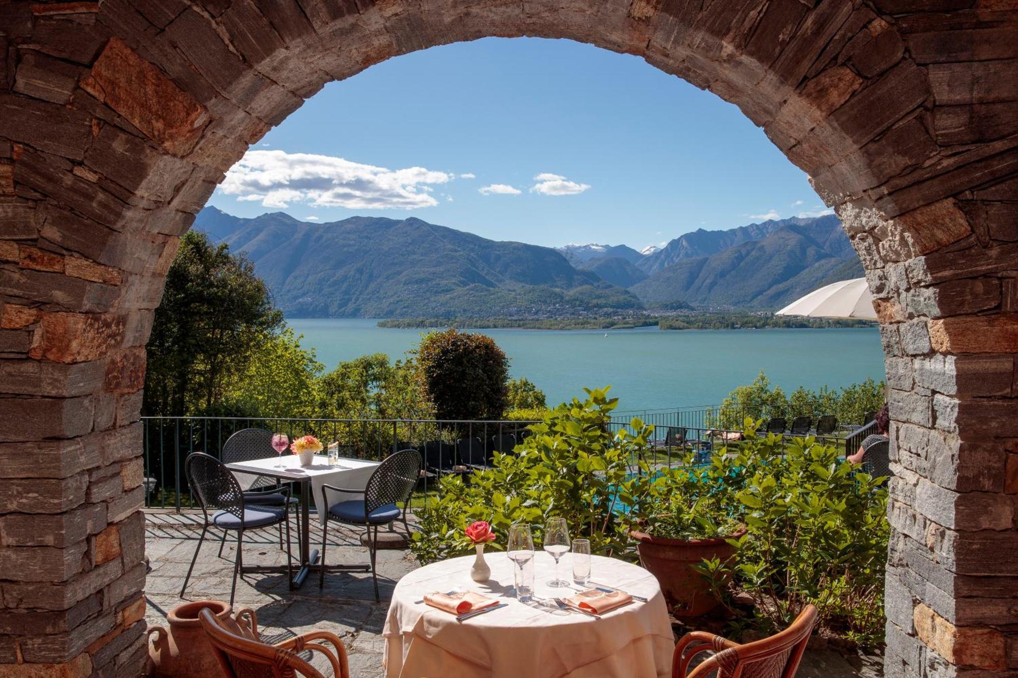 Bellavista Swiss Quality Hotel Gambarogno エクステリア 写真